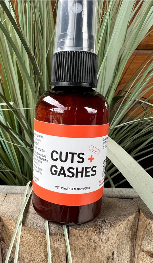 Cuts + Gashes: Soothing Spray with Essential Oils